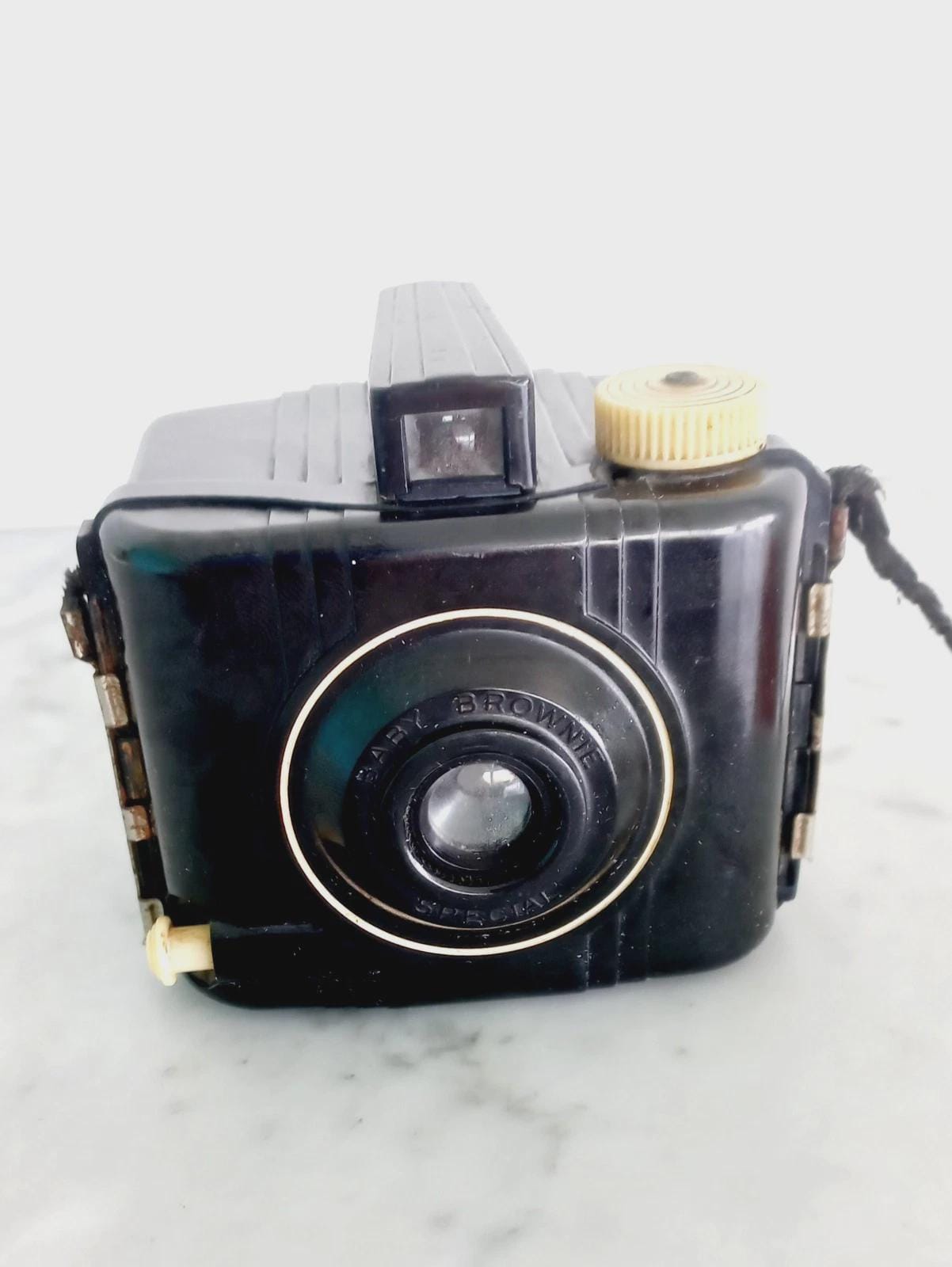 【希少】カメラ コダック EASTMAN KODAK BABY BROWNIE A Camera Worth A Thousand Words: Eastman Kodak's Baby Brownie and