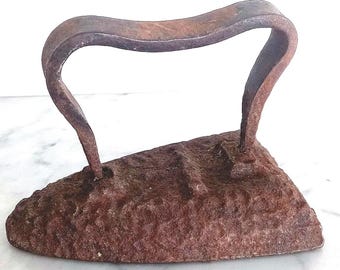 Antiek vintage IJZER om te strijken in gietijzer, met de hand gemaakt Origineel uit de jaren 40 Made in Italy