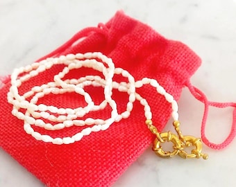 Fresh water white pearls eye glasses chain sunglasses or eyeglasses. Beaded necklace cord chain strap lanyard. Handmade. In gift pouch.