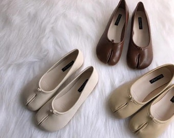 Kunstleder Tabi Schuhe, Vintage Ballerinas, Split Toe Ballerina Schuhe, Frauen Tabi Ballettschuhe Sandale Split Toe, Damenschuhe, flache Schuhe