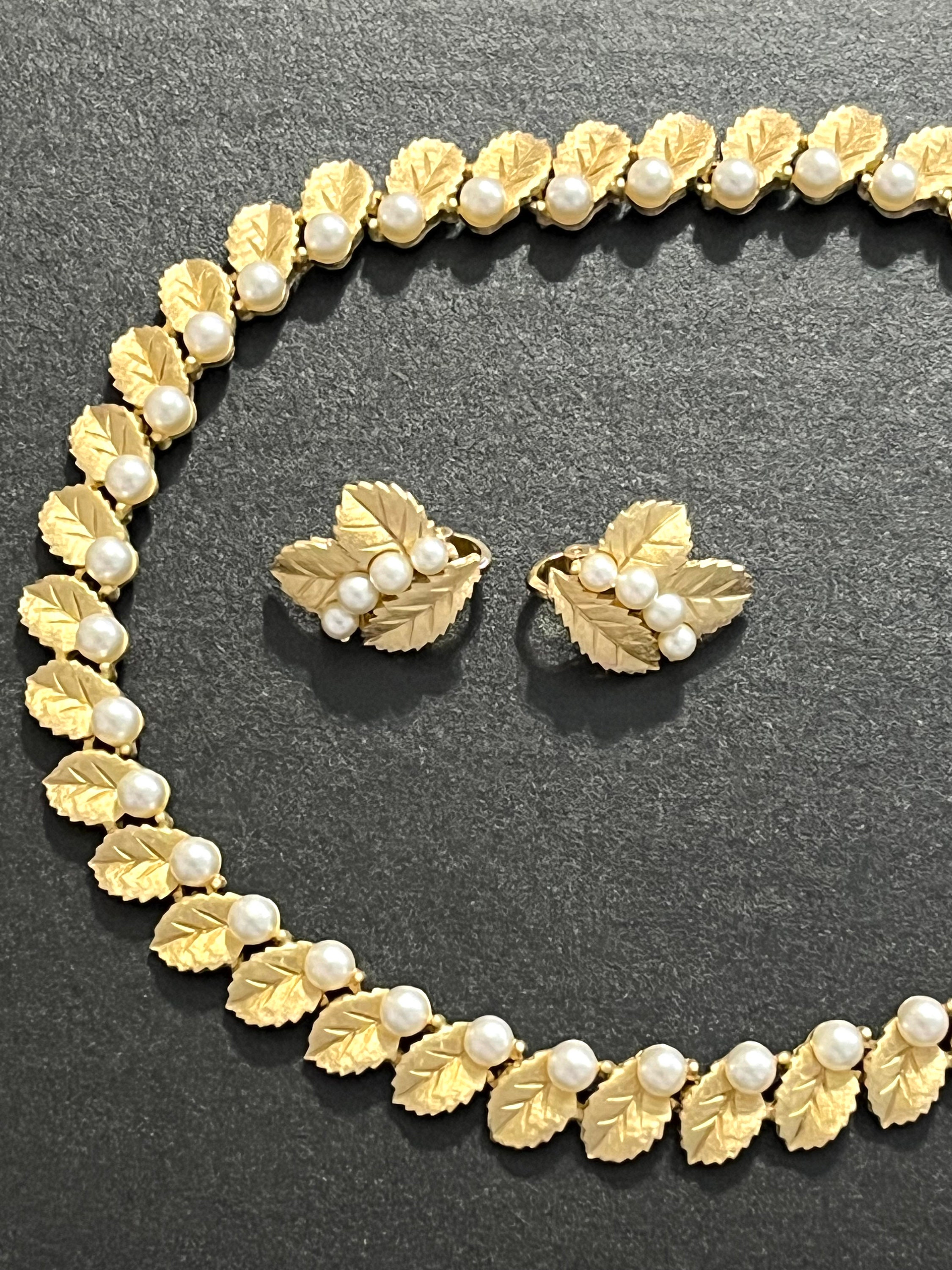Trifari Gold Leaves and Pearls Necklace - Etsy