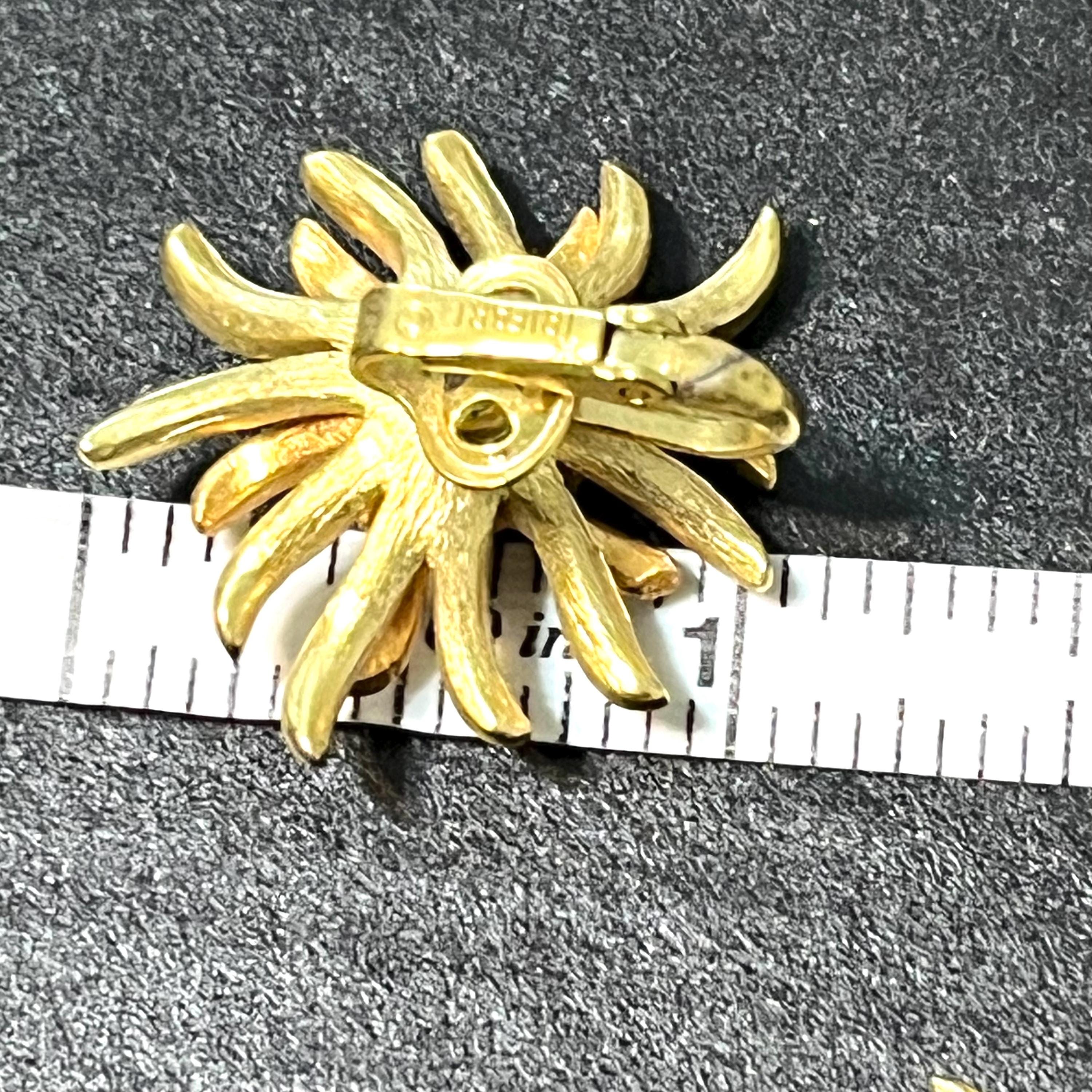 ヴィンテージ クラウン トリファリ ゴールドトーン 3D 菊牡丹花