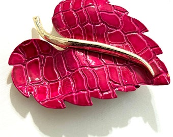 Vintage, ULTRA Signed, Hot Pink, Enameled, Faux Leather, Gold Tone, Leaf, Brooch, Pin