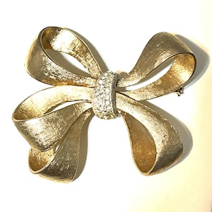 Vintage CORO signed Large Rhinestone Bow Ribbon Gold Tone Brooch