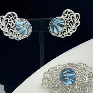 Vintage Sarah Coventry Royal Plumage Brooch and Clip On Earrings