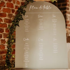 Wedding seating plan, personalized seating plan, arch seating plan