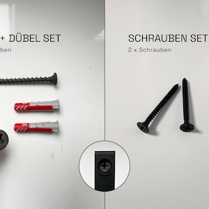 Für die Montage die passenden schwarzen Schrauben direkt mit kaufen. Passend zum Haken für deiner Garderobe im Flur. Einfach schnell unkompliziert. In zwei unterschiedlichen Sets erhältlich Schrauben mit Dübel oder ohne Dübel