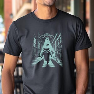 Raccoon UFO Funny Shirt | Cute Animal Lover Tee | Retro Alien Abduction T-Shirt | Vintage Raccoon Gift | 0490