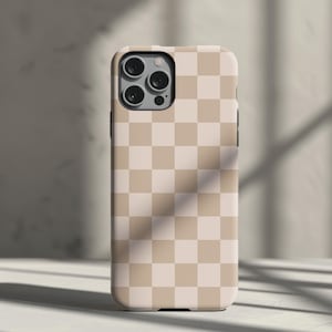 Gedämpfte Beige Neutral Schachbrett Muster Handyhülle | Tough Case für iPhone 15 ,14, 13, 12+, Samsung S23, S22+, Pixel 5, 6, 7 0387
