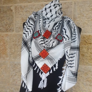 Unique Hirbawi handmade Kuffiyeh scarf (can be worn on both sides)