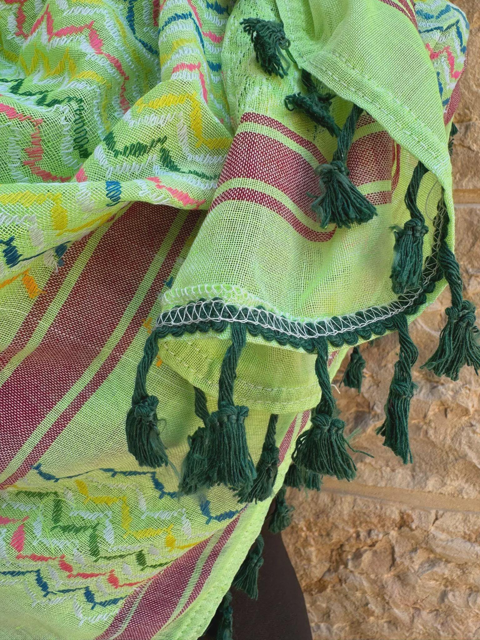 Exploding Green パレスチナ製クフィヤスカーフ - Etsy 日本