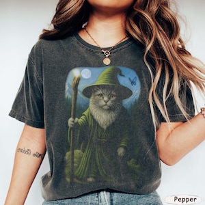 Comfort Colors© Catdalf Wizard Vintage 90s Graphic Shirt, Cat Fantasy Wizard Shirt, Wizard Shirts, Funny Cat Shirts, Weird Cat Magic Shirts
