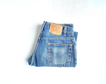 W29 vintage Levis 505 (Etikett 30x30, tatsächlich 29x30). Hellblau. Mexiko 1999.