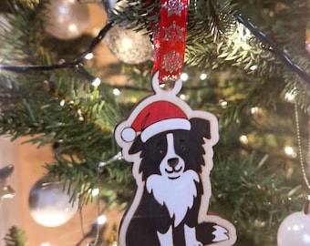 Christmas Border Collie Wooden Bauble – Custom Dog Ornament Gift – Engraved Wooden Decoration Hand coloured.
