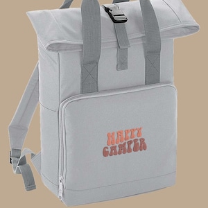 Spaß glücklicher Camper bestickter Rucksack - personalisiertes Rucksack-Geschenk in lebendigen Farben kostenlose Lieferung Wohnmobil VW VW T5 T4 Reisen