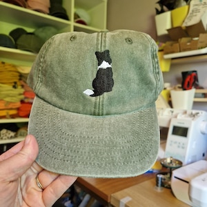 Embroidered Border Collie Cap: Vintage Style Cotton Dog Hat -Free Delivery More Colours  Animal Breed Embroidery