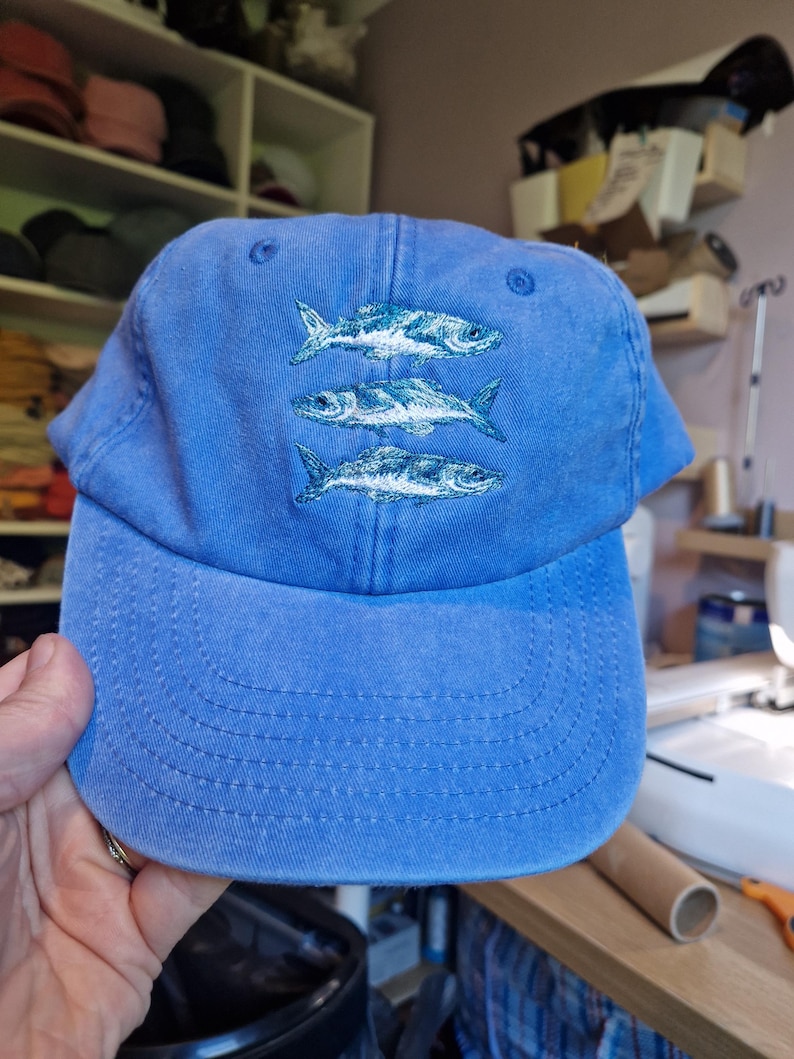 Gorra vintage bordada con sardina - Algodón lavado imagen 6