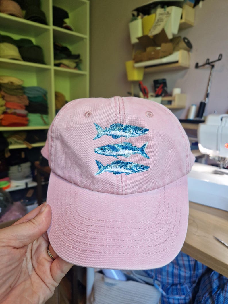 Gorra vintage bordada con sardina - Algodón lavado imagen 2