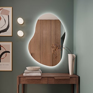 Bathroom LED Asymmetrical Mirror Home Decor Aesthetic Wall Mirror Bathroom Design Irregular Custom Design Mirror Bedroom Vanity Mirror zdjęcie 5