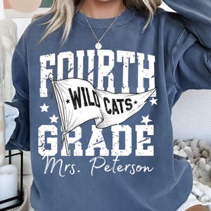 Sweat-shirt d'école personnalisé Comfort Colors, drapeau de fanion mascotte d'école