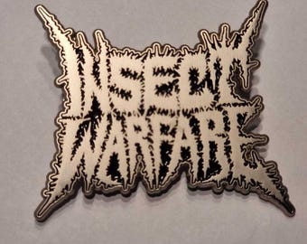 Pin de esmalte con el logotipo de INSECT WARFARE Grindcore Blastbeats