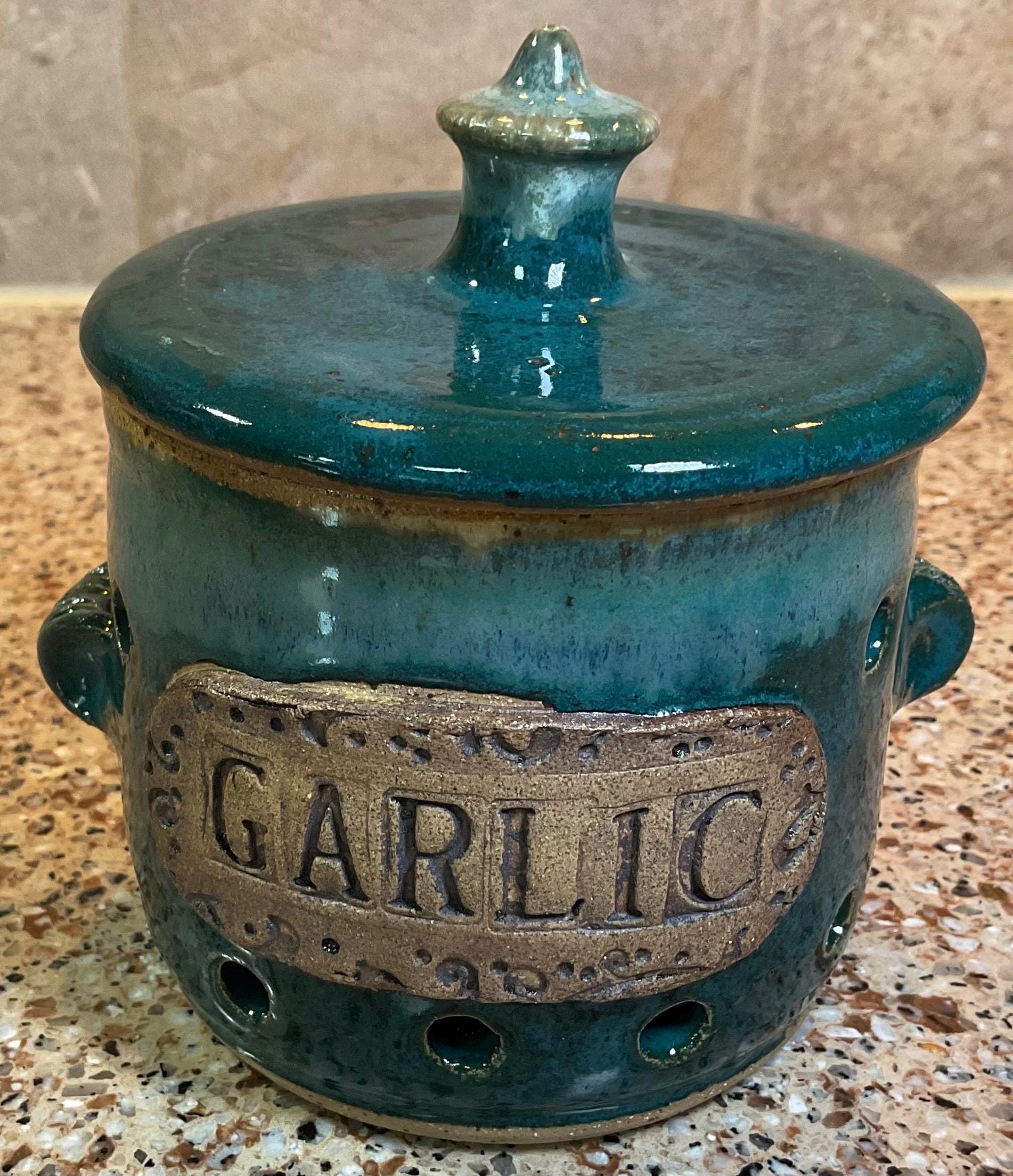 Garlic Keeper