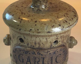 Garlic Keeper