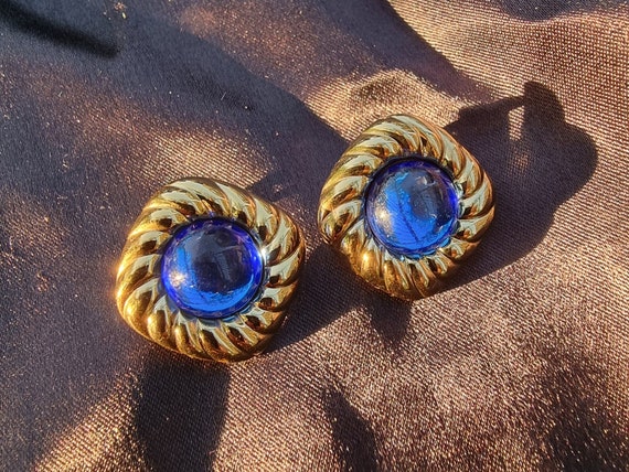 Rare Find Vintage Mogul Blue Glass 1980s Gold Tone Cl… - Gem