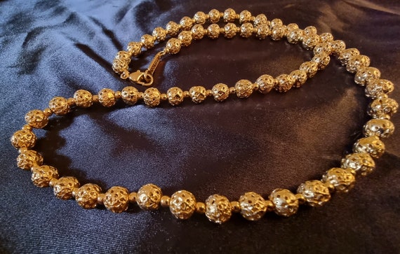 Vintage Signed MONET Gold Tone Beaded Necklace - image 1