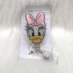 Duck with bow Badge Reel-Cute Badge Reel-Nurse-LPN-RN-Gift for her-Nurse Gifts-Christmas Gifts-Nurse gifts-CNA-mri safe-lanyard-Daisy