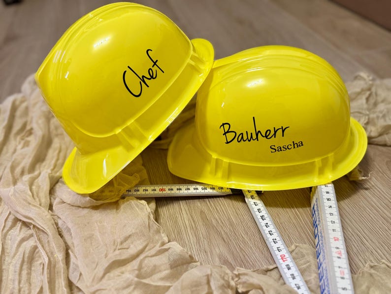 Schriftzug Bauherr  - Personalisierter Arbeitshelm Sicherheitshelm Baustelle Aufkleber - Geschenk Hausbau -