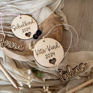 Bande de fermeture pour le cornet d'école avec pendentifs en bois • Premier jour d'école • Cornet de bonbons • Écolier • Enfant de maternelle