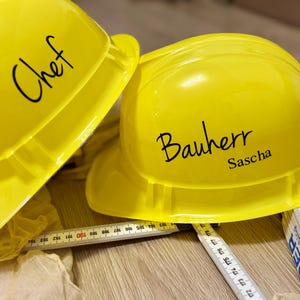 Schriftzug Bauherr  - Personalisierter Arbeitshelm Sicherheitshelm Baustelle Aufkleber - Geschenk Hausbau -