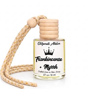 Frankincense + Myrrh Hanging Car Diffuser – Earthy Oud & Resin Incense | 8ml Glass Freshener by Glitzarati Atelier