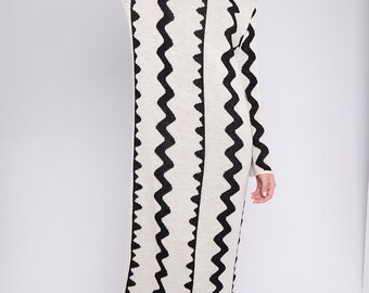 Wave Print Knitted Maxi Length Dress