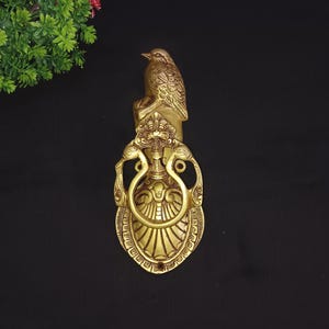 Sparrow Design Door Knocker | Brass Passerine Bird Themed Door Bell Hardware Decor