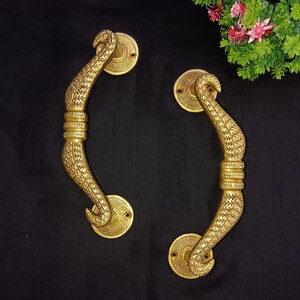 Poignée de porte design en laiton : décoration de cabine rustique