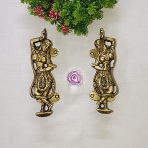 Messing Kathak-deurkruk dansend meisje: decoratie kantoordeur