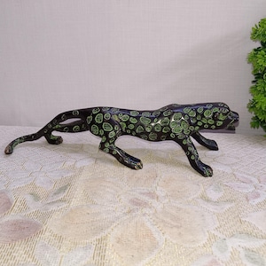 Brass Tiger Model Statue Showpiece | Brass Wild Leopard Sculpture | Home Dining Table Decoration