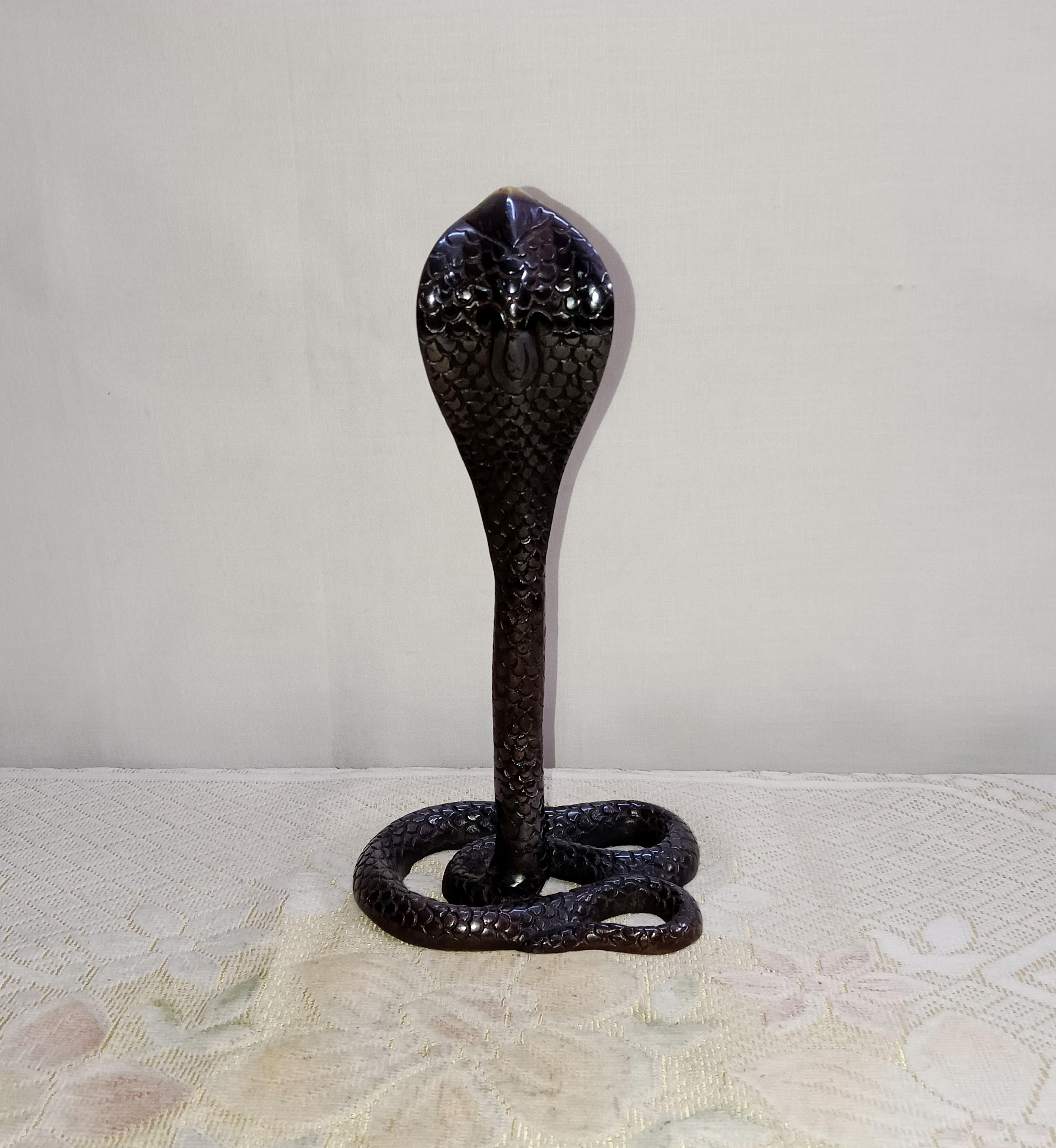 Bellissimo statua di serpente in ottone: elegante accento decorativo per la casa per ingresso, tavolo da tè e soggiorno. Figurina decorativa perfetta 15 Bellissimo statua di serpente in ottone: elegante accento decorativo per la casa per ingresso, tavolo da tè e soggiorno. Figurina decorativa perfetta 15