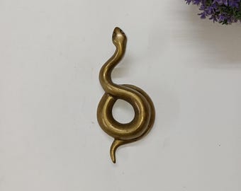 Brass Python Snake Shape Paperweight | Brass Cobra Table Showpiece | Weight: 275 Grams approx.