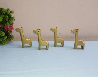 Brass Giraffe Shape Paperweight OR Table Showpiece | Set of 04 Pieces