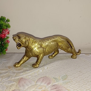 Siberian Tiger Sculpture Table Decor | Brass Roaring Wild Cat Statue | Office Reception Decor