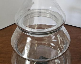 Vintage Anchor Hocking Pine Tree / Christmas Tree jar with lid, clear glass, approx. 9" tall, Excellent condition, no cracks.