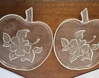 Set of 2 Vintage Clear PLASTIC Hazel Altas, Apple (Orchard) shaped pressed plastic lunch / desert / snack / luncheon plates