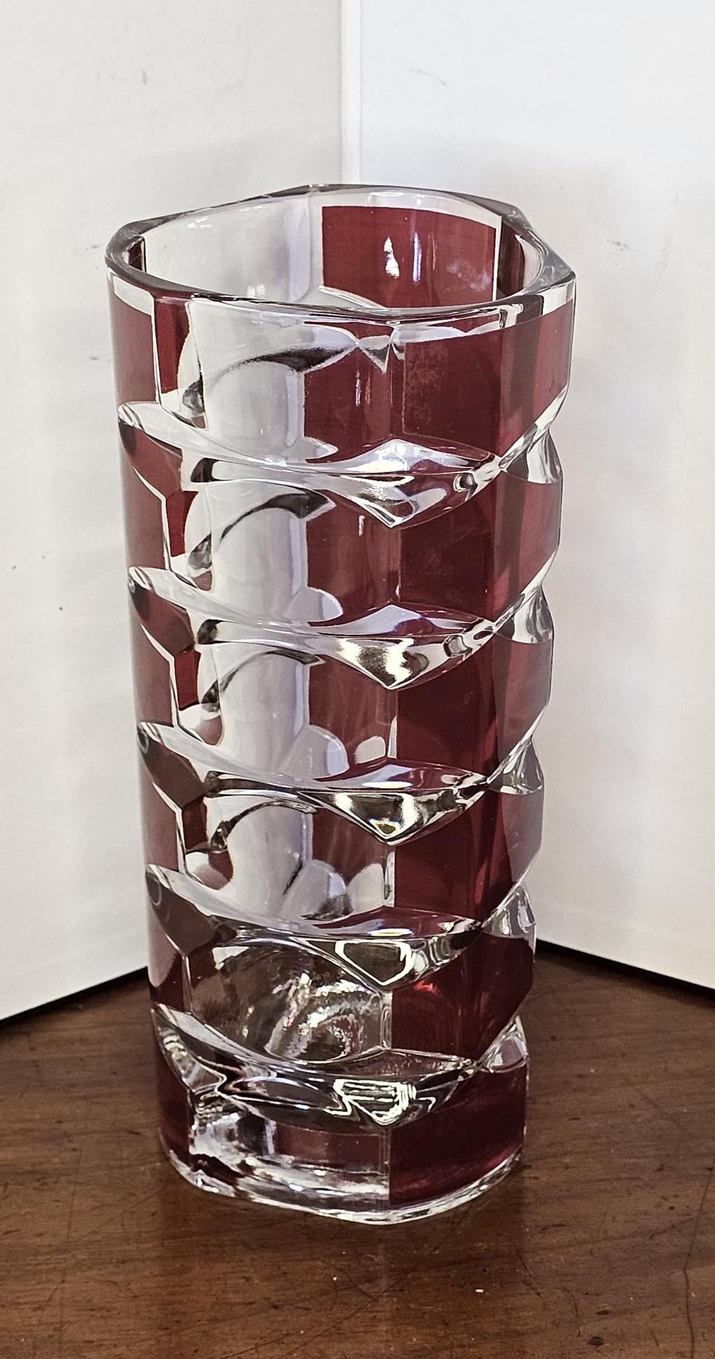 Beautiful Clear and Ruby Red Crystal Flower Vase. Made by J.G. Durand in  France, 1970's, Red Windsor Rubis Geometric Pattern. - Etsy