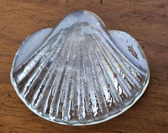 Vintage Solid Glass Scallop Clam Seashell paper weight, glass forming connection mark on back, No chips or cracks, very pretty!
