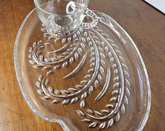 Vintage 1960's Federal Glass Co. Homestead Hospitality wheat pattern snack/luncheon plate & cup set.