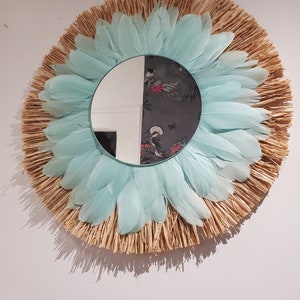 Jujuhat raffia and feathers