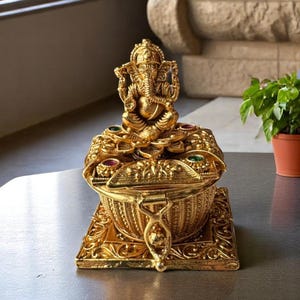 Kumkum Box, Sindoor Box, Gift Box, Indian Puja Box, Sindoor Dabbi, Kumkum Dabbi, Wedding Gift, Brass Box, Lord Ganesha Statue Decorative box